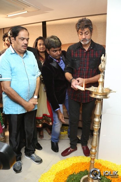 Jagapathi-Babu-Launches-Yuktha-Restaurant